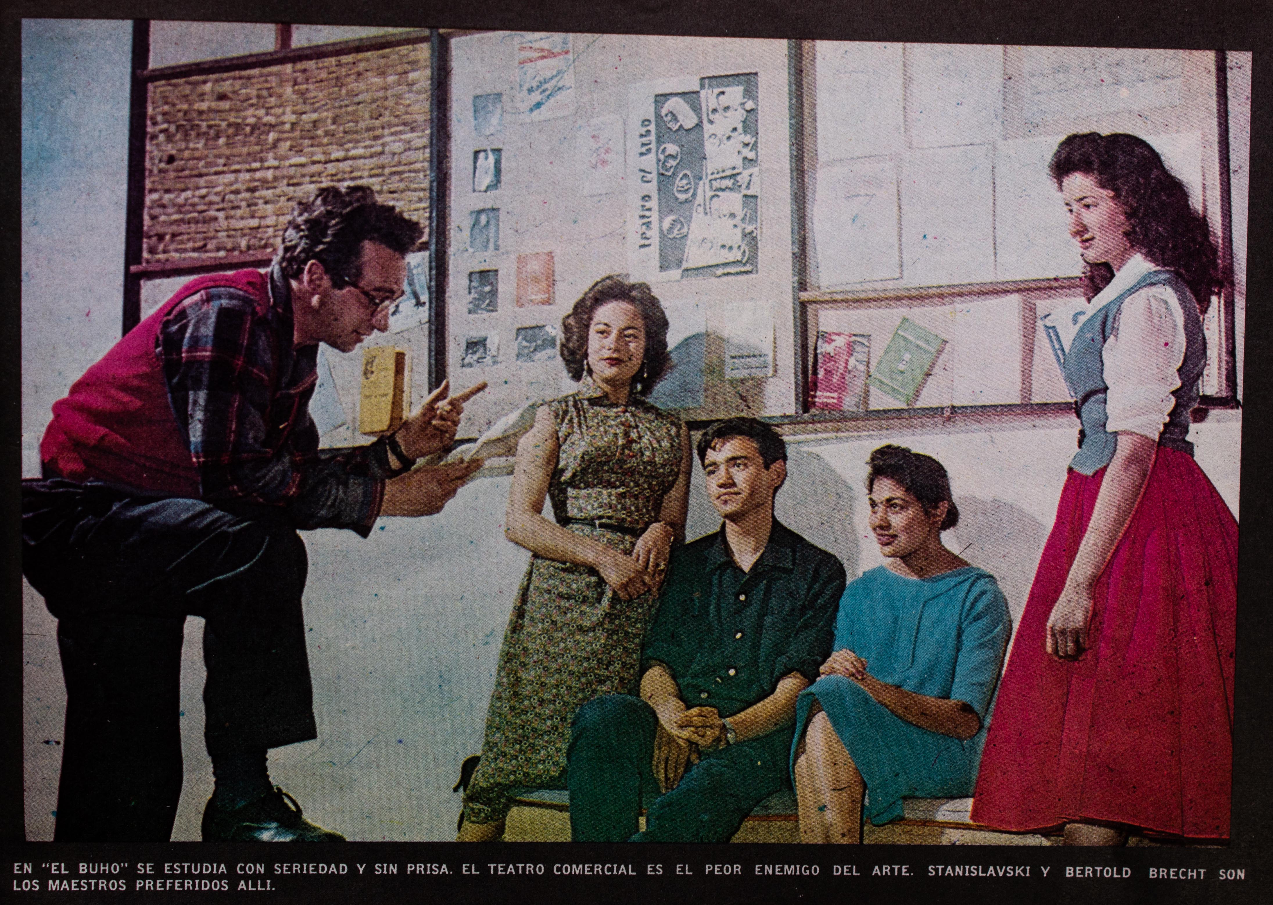 Grupo del Teatro El Búho Imágenes de ensayo del grupo de Teatro el Búho, dirigido por el maestro Fausto Cabrera.