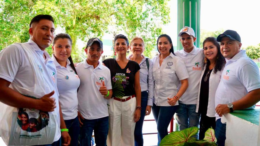 âLa ministra de Ambiente (e), Irene VÃ©lez, durante el anuncio realizado en la ciudad de Florencia, CaquetÃ¡.ââ
