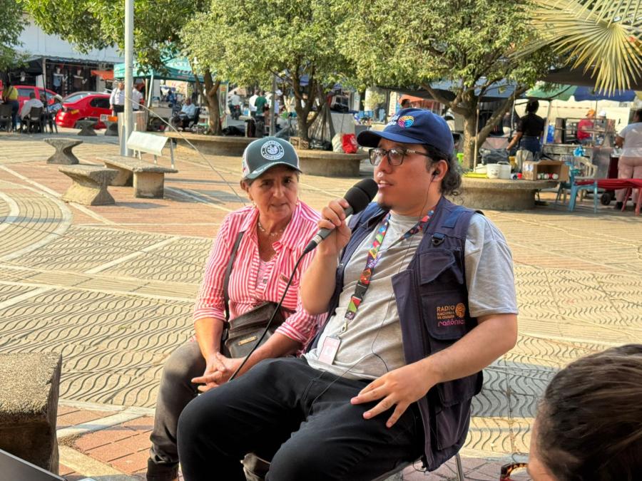 La radio que une territorios voces de paz y resistencia en Colombia