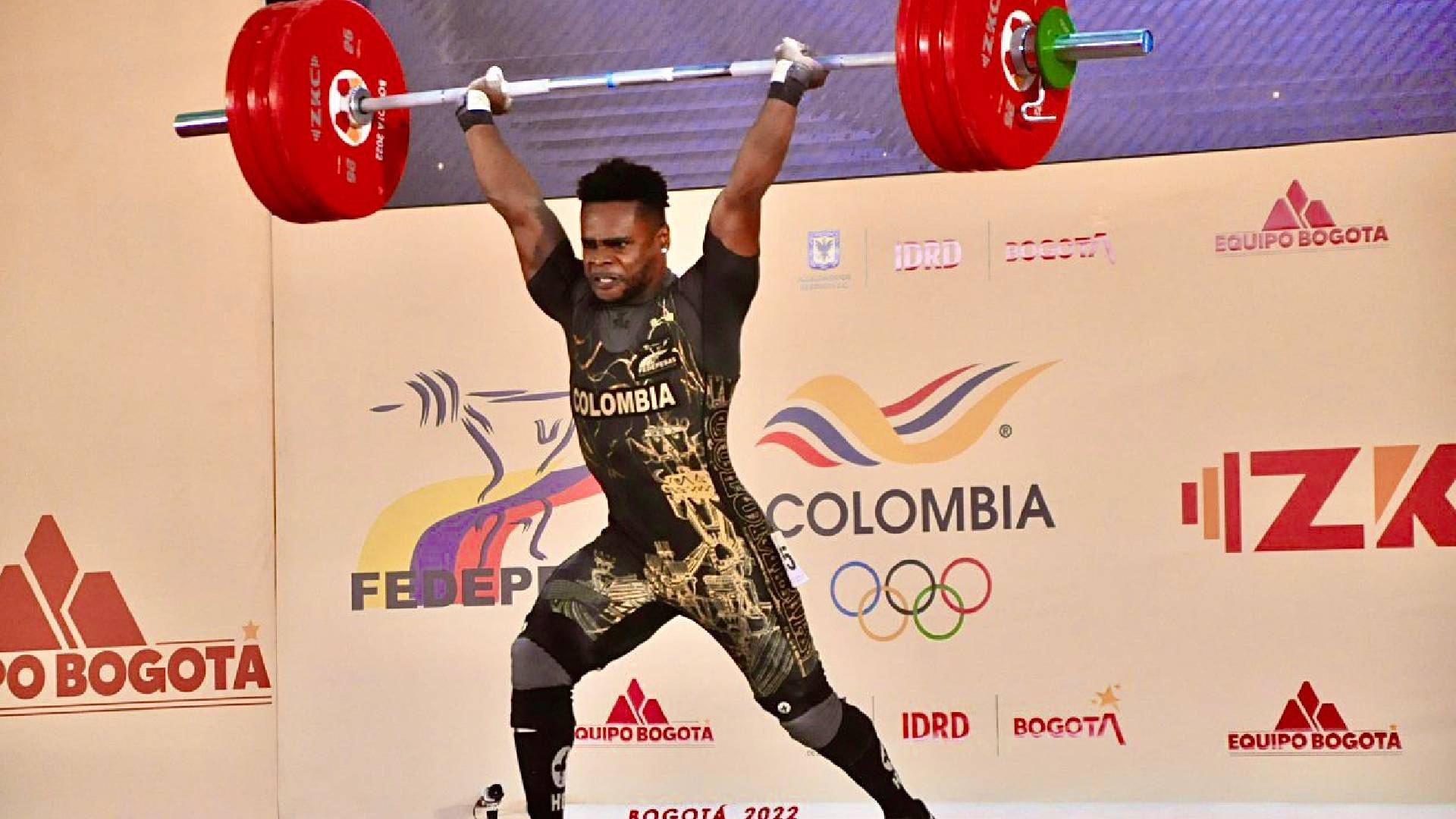 Francisco Mosquera campeón mundial de pesas