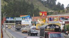 Colombia impone "aranceles inteligentes" de hasta 75 % a 191 productos de Ecuador tras medidas de Noboa