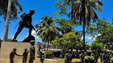 Leguízamo rinde homenaje a los militares que perdieron la vida en un accidente aéreo y honra su memoria con un acto de reconocimiento.