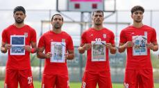 Selección de Irán rinde homenaje a víctimas de ataque en Minab