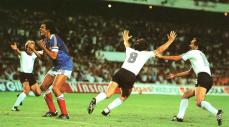 Alemania remonta a Francia en 1982 en partido histórico