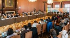 Bogotá lidera debate global sobre crisis del neoliberalismo
