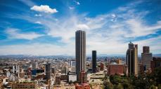 Movilidad Bogotá HOY: pico y placa viernes 15 de agosto 2025 
