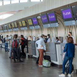 Según el Ministerio de Transporte y la Aeeronática Civil, esta cifra significaría que los colombianos viajaron cuatro veces más en comparación con gobiernos anteriores.