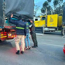 Gobierno impulsa nuevo régimen aduanero en Colombia