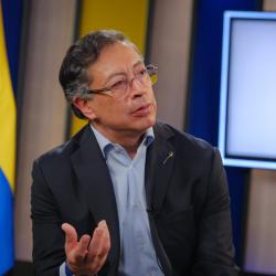 Petro cuestiona bombardeos de EE. UU. ilegales  ineficaces  Petro cuestiona bombardeos de EE. UU. ilegales  ineficaces