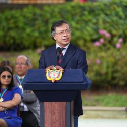 Petro pide una “Colombia libre y sin amenazas” en ceremonia de la Casa Militar