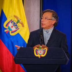 Presidente demuestra que salario mínimo no disparó precios de los alimentos