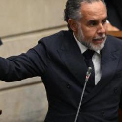 Benedetti denuncia hackeo celular software Pegasus