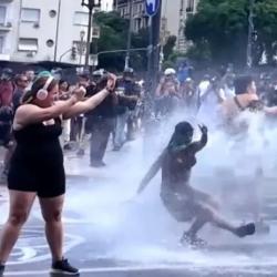 Congreso argentino aprueba reforma laboral de Javier Milei