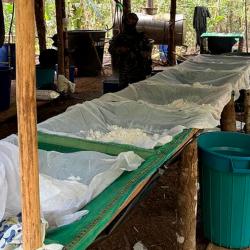 Destrucción de laboratorio e incautación de cocaína en Guaviare