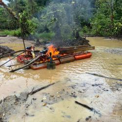 Ejército Nacional desmantela red de minería ilegal en el Chocó