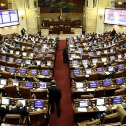 Mesada 14 aprobada en  sexto debate de la Cámara de Representante