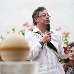 Petro sobre propuesta reducción del Estado de Abelardo de la Espriella