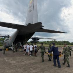Presidente Petro agradece a comunidad de Puerto Leguízamo que ayudó a salvar a los soldados tras accidente del Hércules C-130