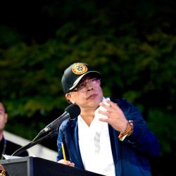 El primer mandatario volvió a cuesitonar decisiones del Banco de la República y señaló intereses políticos, que representaría Carrasquilla, tras advertencias sobre crisis económica en el país. 