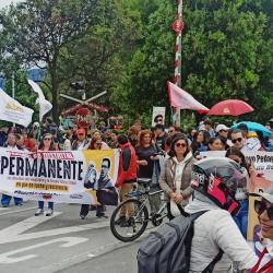 Protestan en Bogotá por cierre de aulas de apoyo