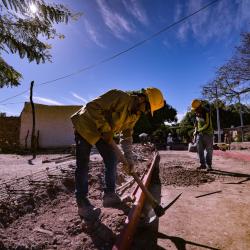 Sindicatos protestan por freno al salario mínimo