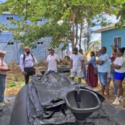 Entrega de biodigestores. / Foto: Hanny Castro O'neill.
