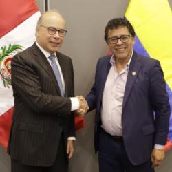 Colombia y Perú refuerzan su compromiso con el bienestar de las comunidades amazónicas en la frontera