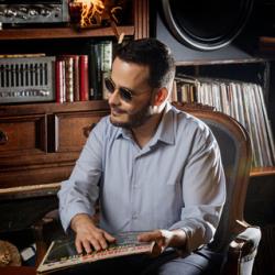 Demo de la semana: Eko Román y su canción 'De plástico',