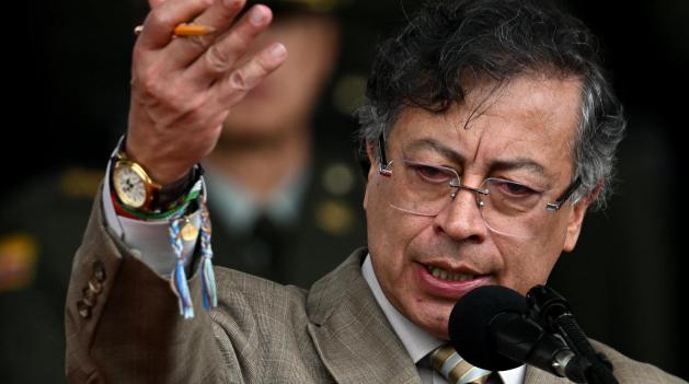 Presidente Petro pide perdón por muerte de siete menores en bombardeo