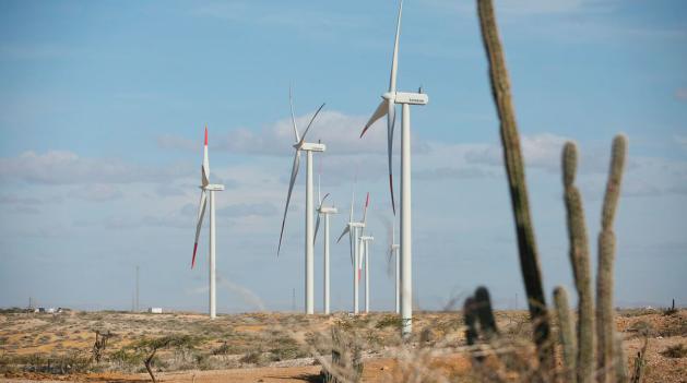 Energía en Colombia alcanza su precio más bajo en un año