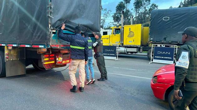 Gobierno impulsa nuevo régimen aduanero en Colombia