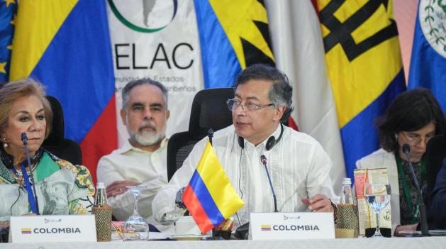 Apertura Cumbre CELAC–UE: Petro llamó a una democracia global