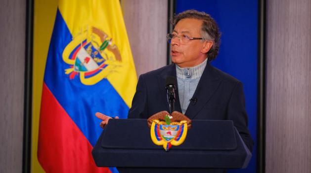 Presidente demuestra que salario mínimo no disparó precios de los alimentos