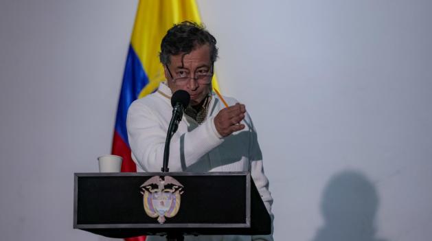 Petro propone a EE. UU. programa de energía solar en Cuba