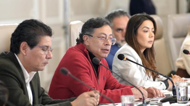 Gobierno nacional subiría salario si siguen tasas altas