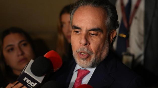 Benedetti critica al Congreso por frenar impuestos a los ricos y hundir reformas sociales