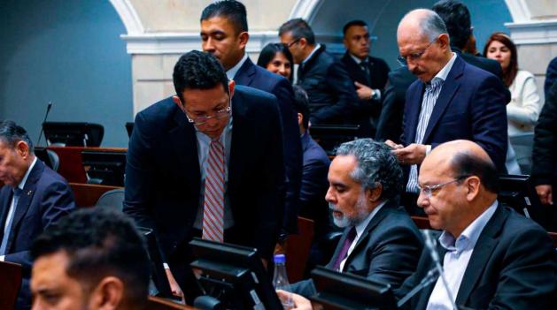 Benedetti defiende decreto 1390 de impuestos a megarricos