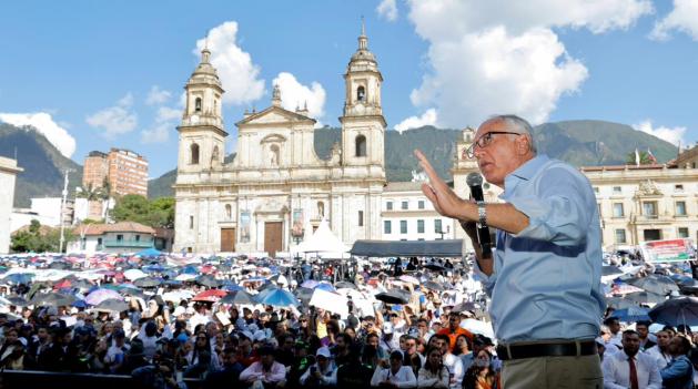 Gran Encuentro Nacional de Salud: entrega de ambulancias e inversión en salud