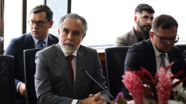 Gobierno invierte $1.000 millones en seguridad de candidatos