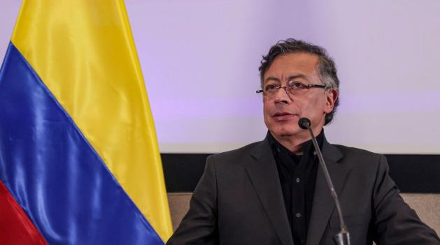 Petro dice que CNE no ha respondido a la ley ni a la Constitución