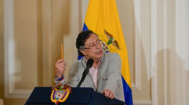  Petro responde a De la Espriella sobre reporte del New York Times