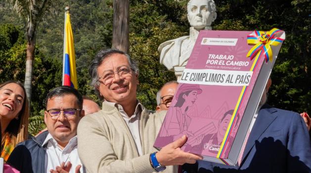 Reformas laboral y pensional, y aumento del salario: balance de medidas para trabajadores en el gobierno Petro