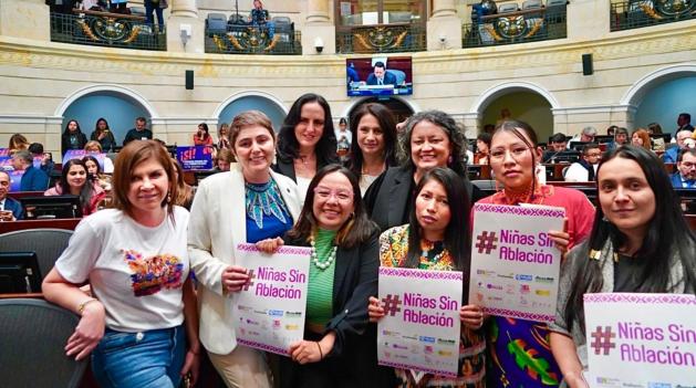 Colombia prohíbe la mutilación genital femenina