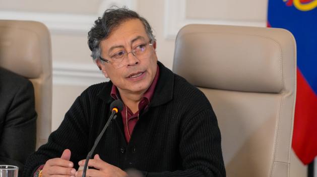 Petro ordena regreso de embajadora en Ecuador por crisis diplomática