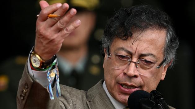 Presidente Petro responde a polémica por fusión Tigo–Movistar