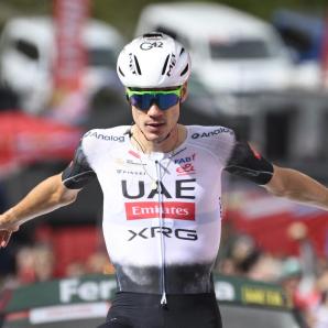 Vuelta a España 2025: Juan Ayuso ganó la etapa 12