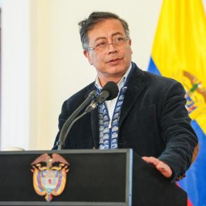 Deuda EPS supera los 100 billones, según el presidente Petro 