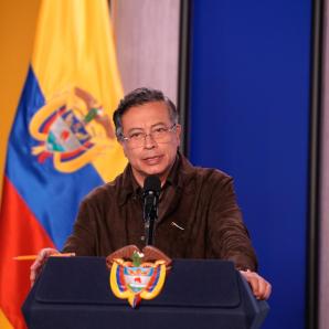 El presidente Gustavo Petro inaugurará este sábado la Universidad del Sur en Montería, una obra construida con apoyo ciudadano y del Gobierno nacional que busca ampliar el acceso a la educación superior pública en el Caribe colombiano. El presidente Gustavo Petro inaugurará este sábado la Universidad del Sur en Montería, una obra construida con apoyo ciudadano y del Gobierno nacional que busca ampliar el acceso a la educación superior pública en el Caribe colombiano.
