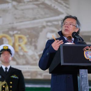 Sistema de salud: Petro alerta por utilidades de clínicas privadas en 2024