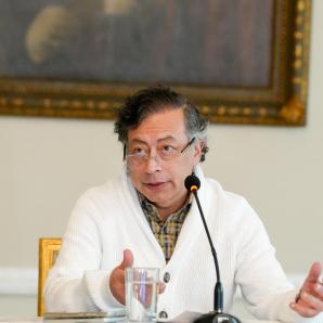 Presidente Petro niega vínculos con Diego Marín